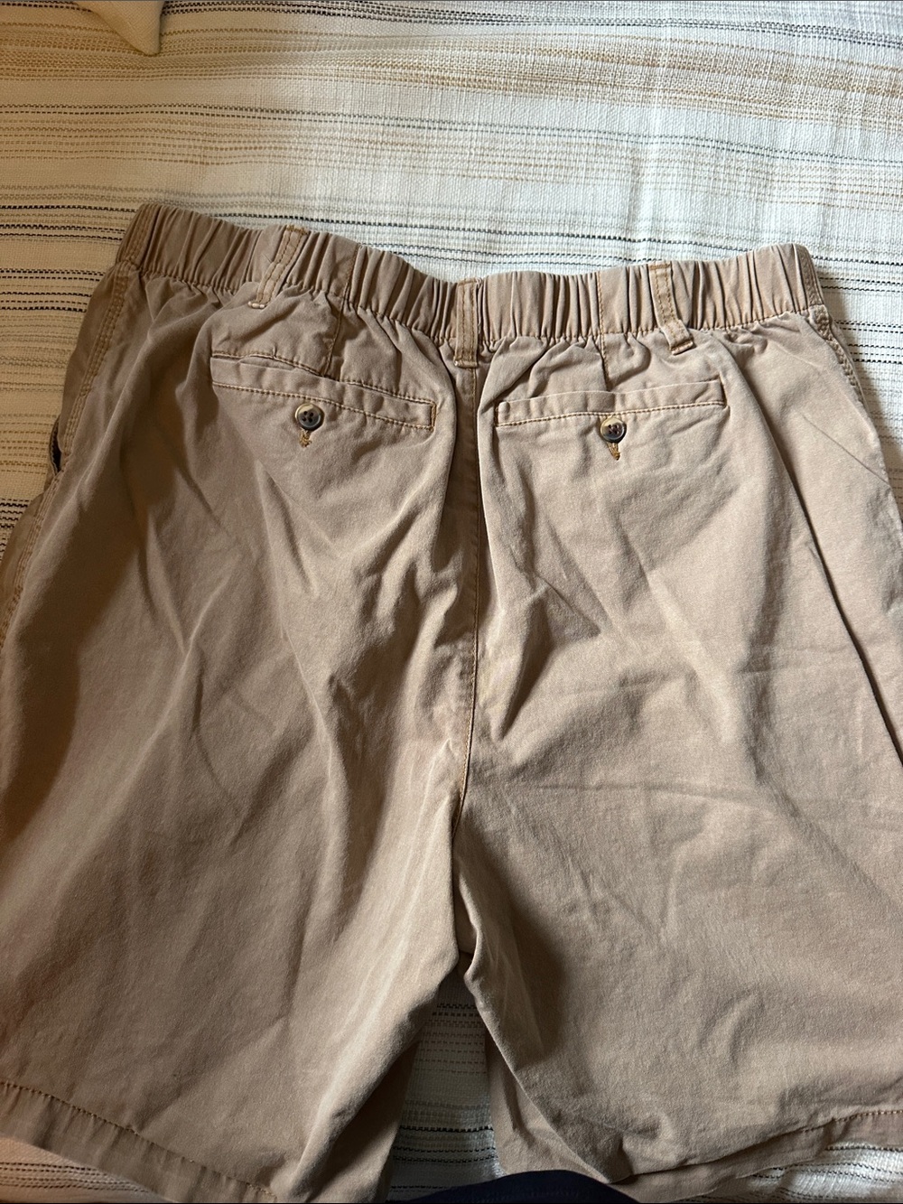 Old Navy..Set of 4 Casual Elastic-Waist Shorts in Black, Navy, Gray, and Khaki - Picture 10 of 14
